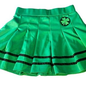 Spencers-Green shamrock striped pleated mini skirt (L)